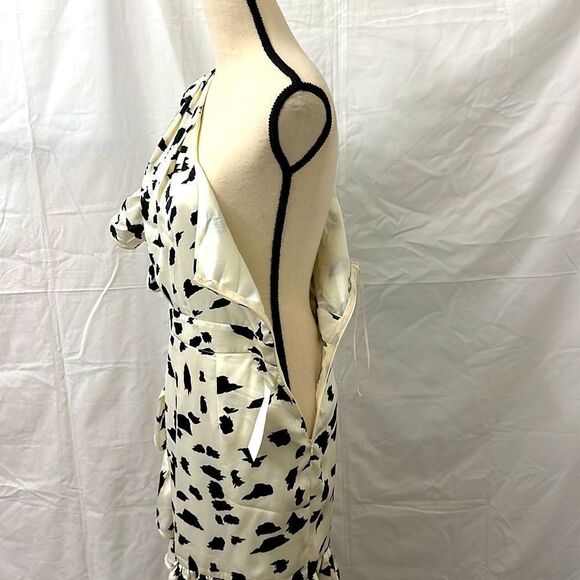 Never fully dressed animal print satin. New size M - Picture 6 of 12